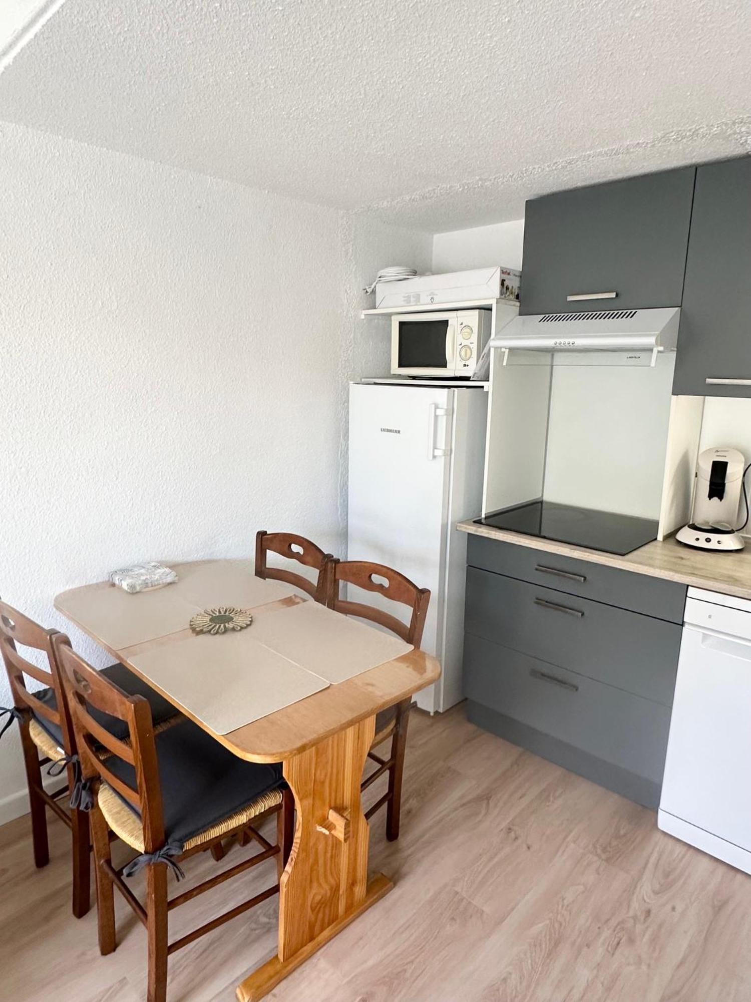 Maisonnette Bord De Lagune Et St Cyprien *